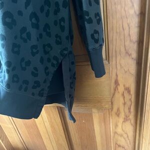 Black and grey cheetah print tunic sweatshirt